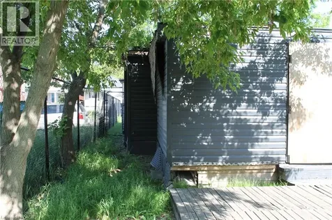 127 Robins Avenue Hamilton ON L8H 4N5