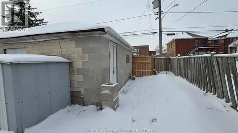 1385 Parent Avenue Windsor ON N8X 4J4