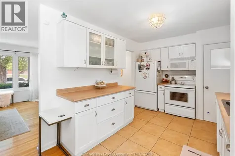 3155 Virginia Park Avenue Windsor ON N9E 2C1
