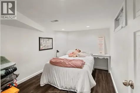 3155 Virginia Park Avenue Windsor ON N9E 2C1