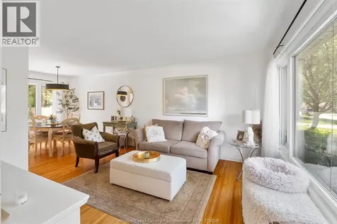 3155 Virginia Park Avenue Windsor ON N9E 2C1