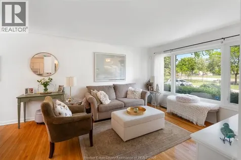 3155 Virginia Park Avenue Windsor ON N9E 2C1