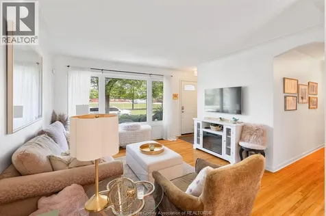 3155 Virginia Park Avenue Windsor ON N9E 2C1
