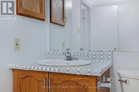 1589 St Bernard Street Ottawa ON K1T 3H7