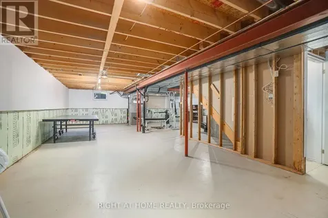 82 Nestow Drive Ottawa ON K2G 4L8