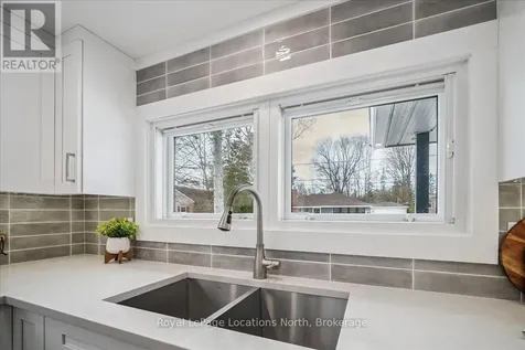 29 69th Street North Wasaga Beach ON L9Z 1T9