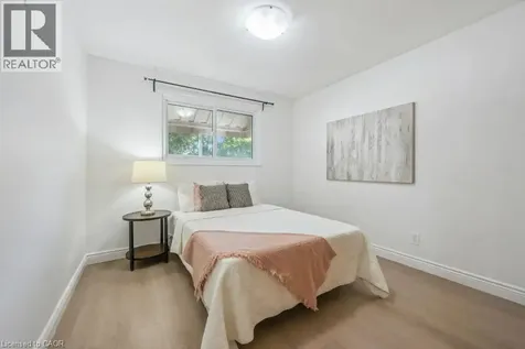 72 Ferndale Avenue Guelph ON N1E 1B5