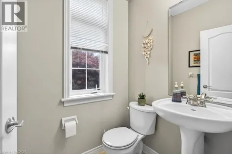 7 Summerwind Drive Hamilton ON L9B 0E5