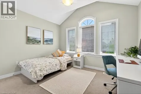 7 Summerwind Drive Hamilton ON L9B 0E5