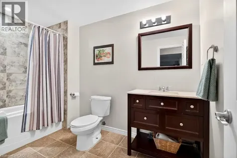 7 Summerwind Drive Hamilton ON L9B 0E5