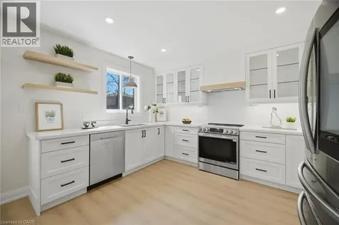 11 Wessenger Drive Barrie ON L4N 8R8