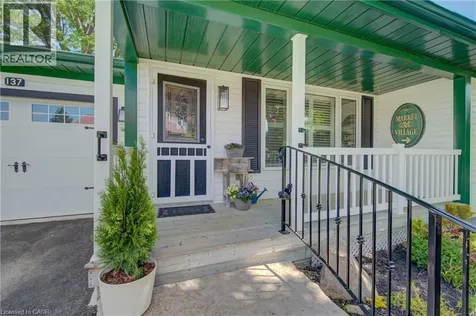 137 Wesley Crescent Waterloo ON N2J 4G8