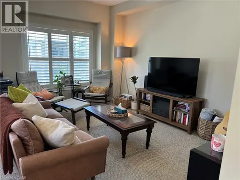 8 Lakefront Drive Stoney Creek ON L8E 0J3