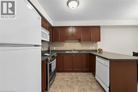33 Willow Lane Grimsby ON L3M 5P6