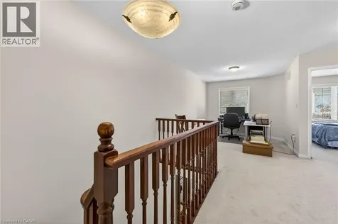 33 Willow Lane Grimsby ON L3M 5P6