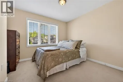 33 Willow Lane Grimsby ON L3M 5P6
