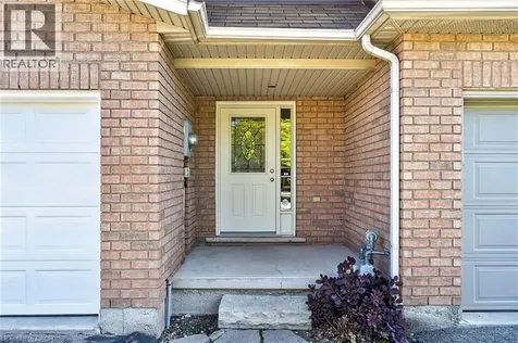 33 Willow Lane Grimsby ON L3M 5P6