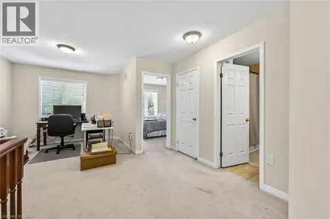 33 Willow Lane Grimsby ON L3M 5P6