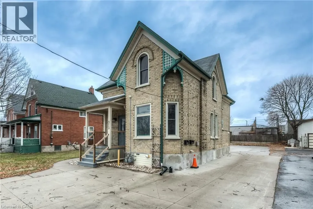 313 Wellington Street North Kitchener ON N2H 5K8