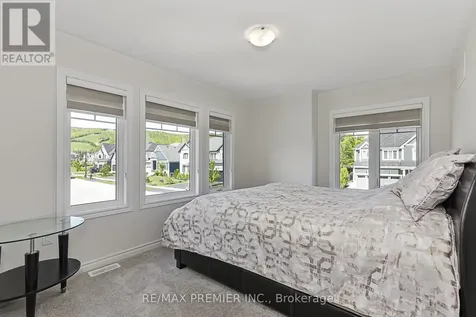 100 Stillwater Crescent Blue Mountains ON L9Y 4P5