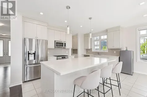 100 Stillwater Crescent Blue Mountains ON L9Y 4P5