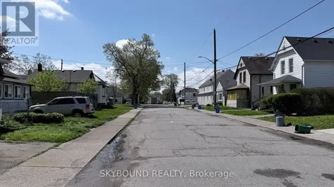 4890 Saint Clair Avenue Niagara Falls (downtown) ON L2E 3T6