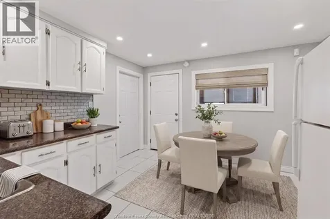 1032 Felix Avenue Windsor ON N9C 3L5