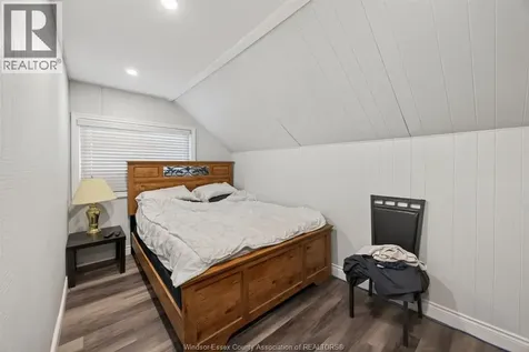 1032 Felix Avenue Windsor ON N9C 3L5