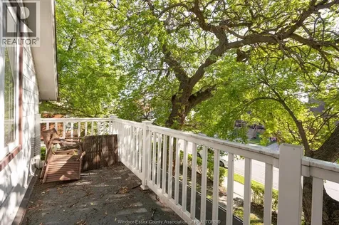 1032 Felix Avenue Windsor ON N9C 3L5