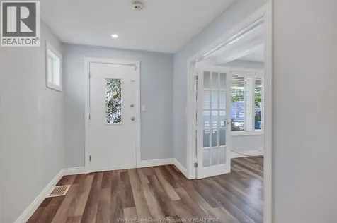 1032 Felix Avenue Windsor ON N9C 3L5