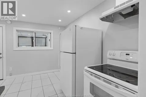 1032 Felix Avenue Windsor ON N9C 3L5