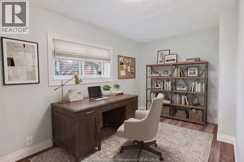 1032 Felix Avenue Windsor ON N9C 3L5
