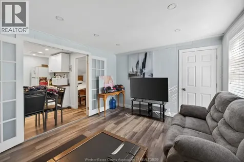 1032 Felix Avenue Windsor ON N9C 3L5