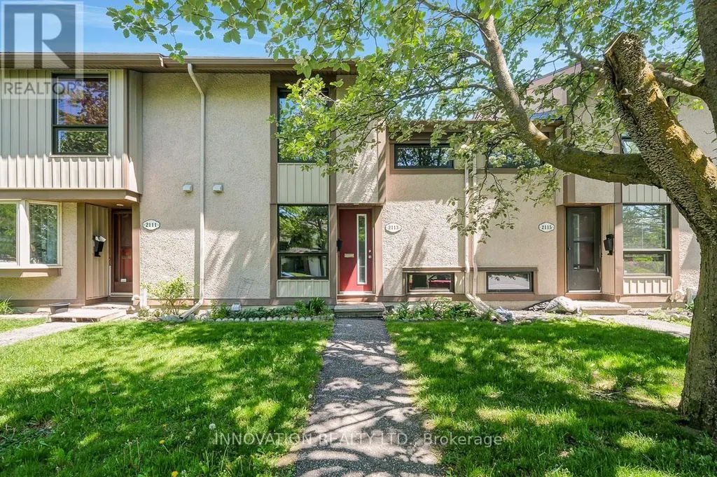 2113 Stonehenge Crescent Ottawa ON K1B 4N7