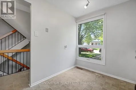 2113 Stonehenge Crescent Ottawa ON K1B 4N7