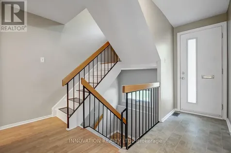2113 Stonehenge Crescent Ottawa ON K1B 4N7