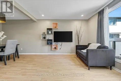 2113 Stonehenge Crescent Ottawa ON K1B 4N7