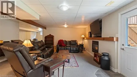2 Hunter Drive South Port Rowan ON N0E 1M0