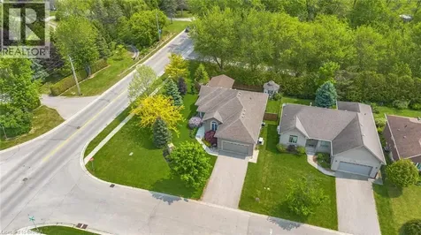 2 Hunter Drive South Port Rowan ON N0E 1M0