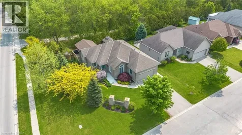 2 Hunter Drive South Port Rowan ON N0E 1M0