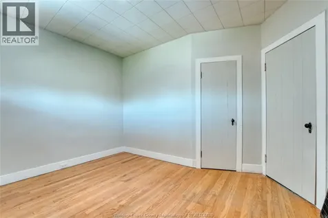1507 Langlois Windsor ON N8X 4M3