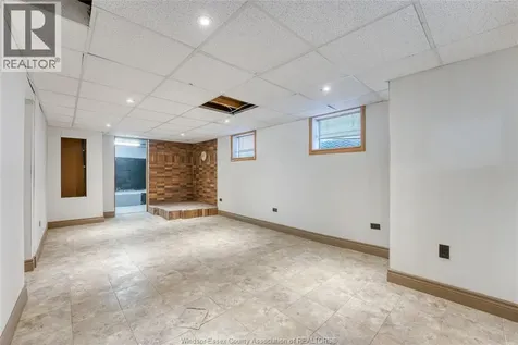 1507 Langlois Windsor ON N8X 4M3