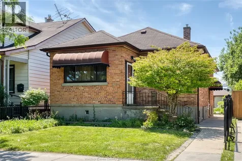 1507 Langlois Windsor ON N8X 4M3