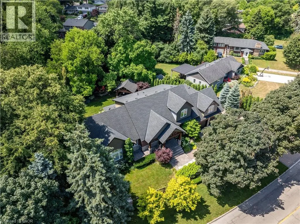 921 Scenic Drive Hamilton ON L9C 1H7