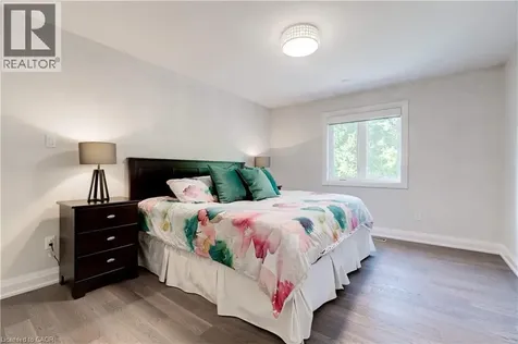 921 Scenic Drive Hamilton ON L9C 1H7