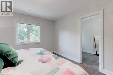 921 Scenic Drive Hamilton ON L9C 1H7