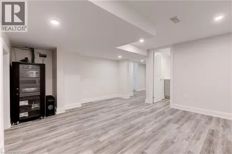 921 Scenic Drive Hamilton ON L9C 1H7