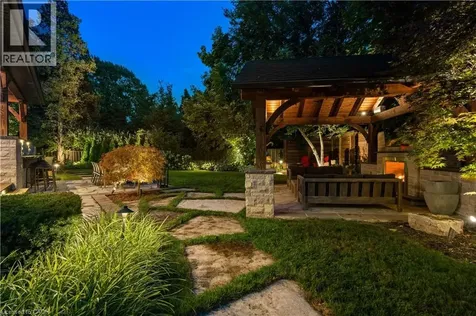 921 Scenic Drive Hamilton ON L9C 1H7