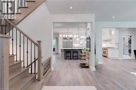 921 Scenic Drive Hamilton ON L9C 1H7