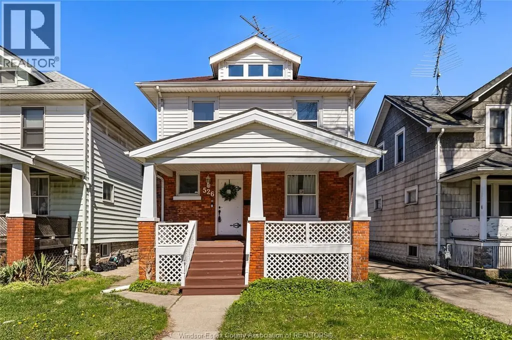 526 Curry Windsor ON N9B 2B9